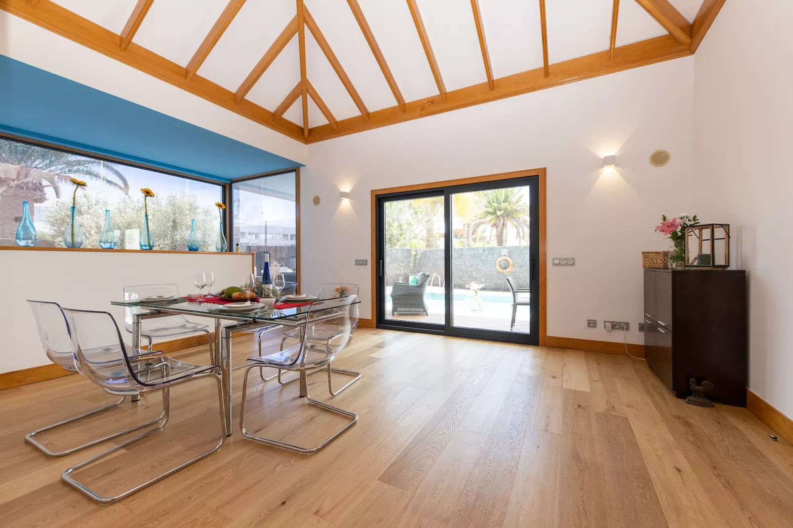Villa A-Dining room