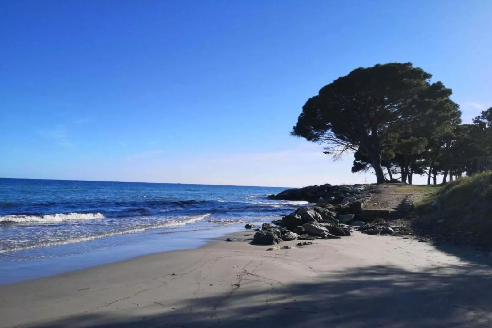 Le Vieux Pressoir-Areas within 1km in summer