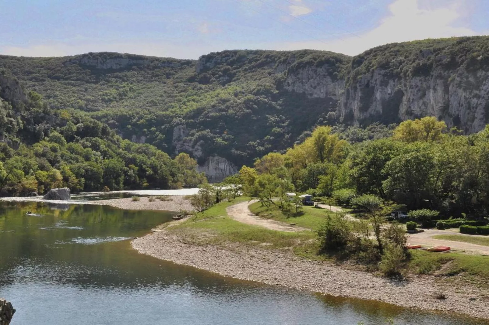 L'Oliveraie-Areas within 20km in summer