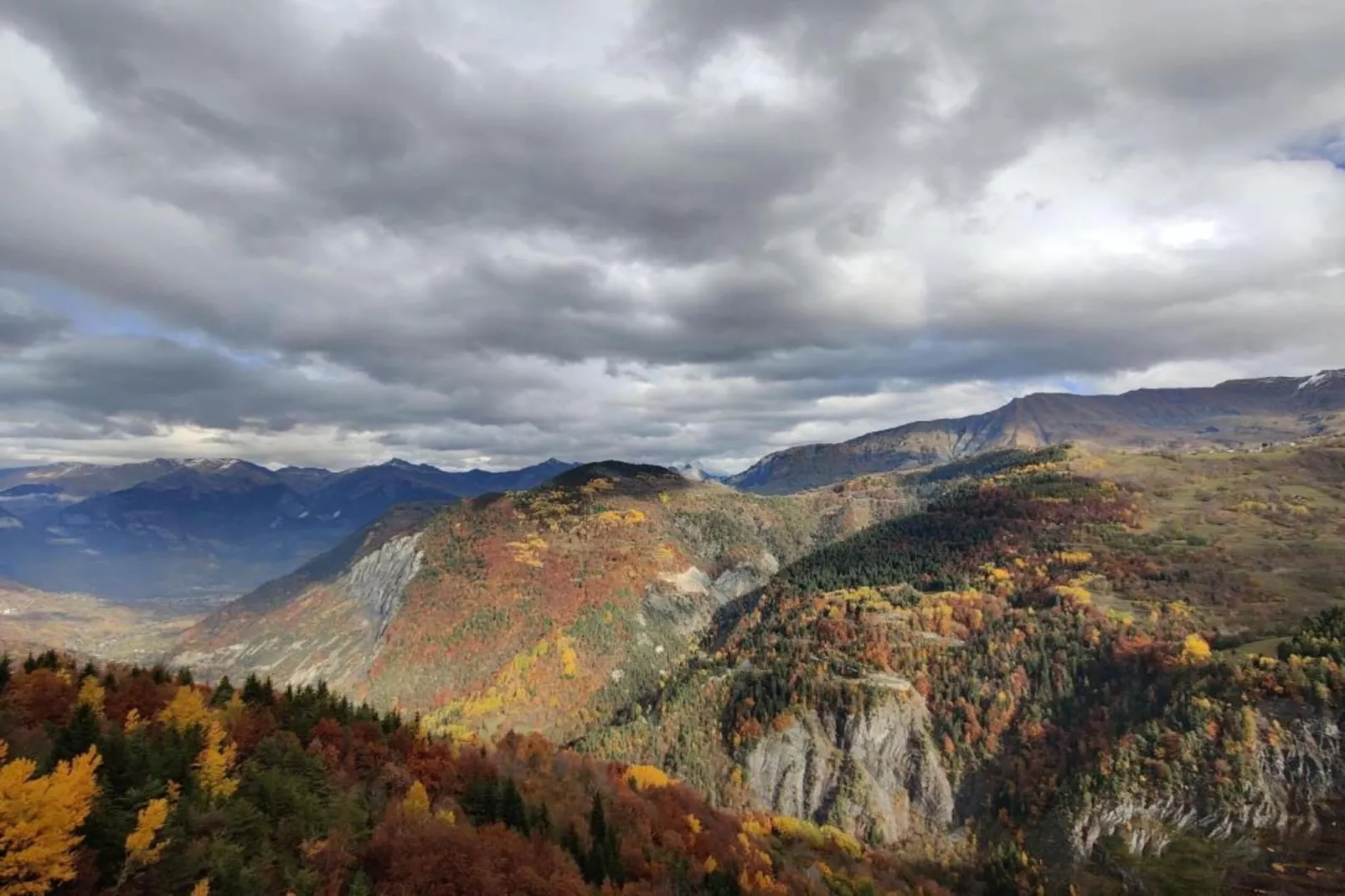 Les Fermes de Saint Sorlin 5-Areas within 20km in summer