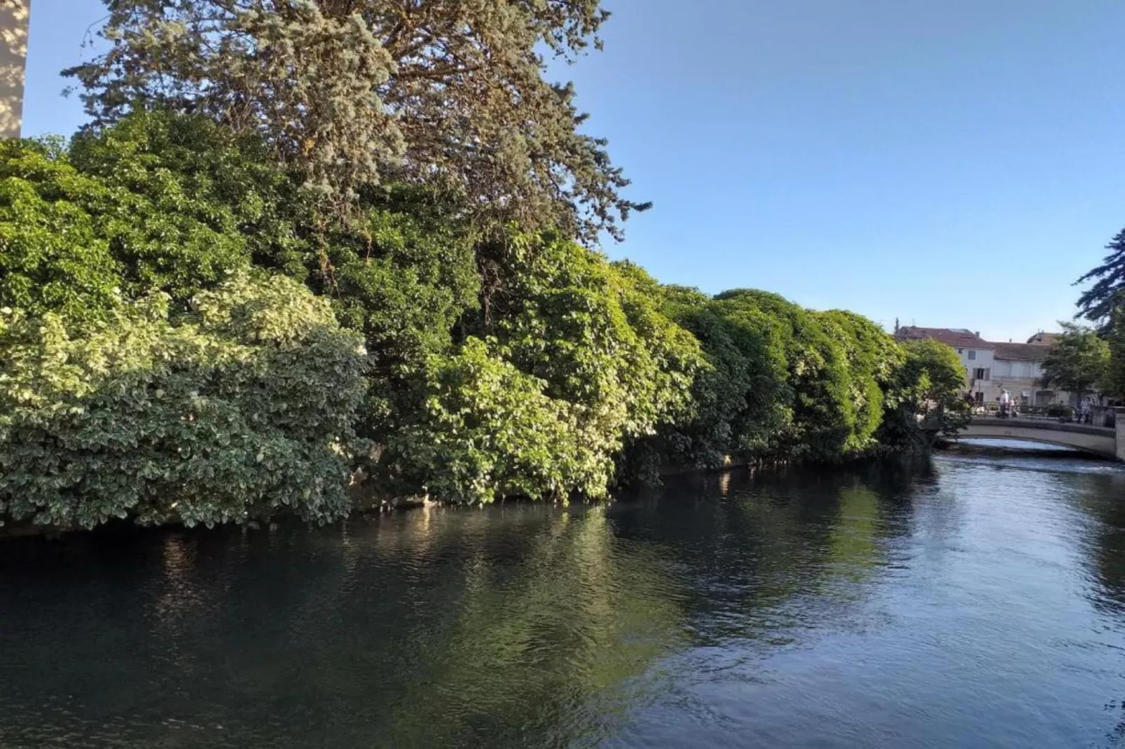 L'oustau de Sorgue 3-Areas within 20km in summer
