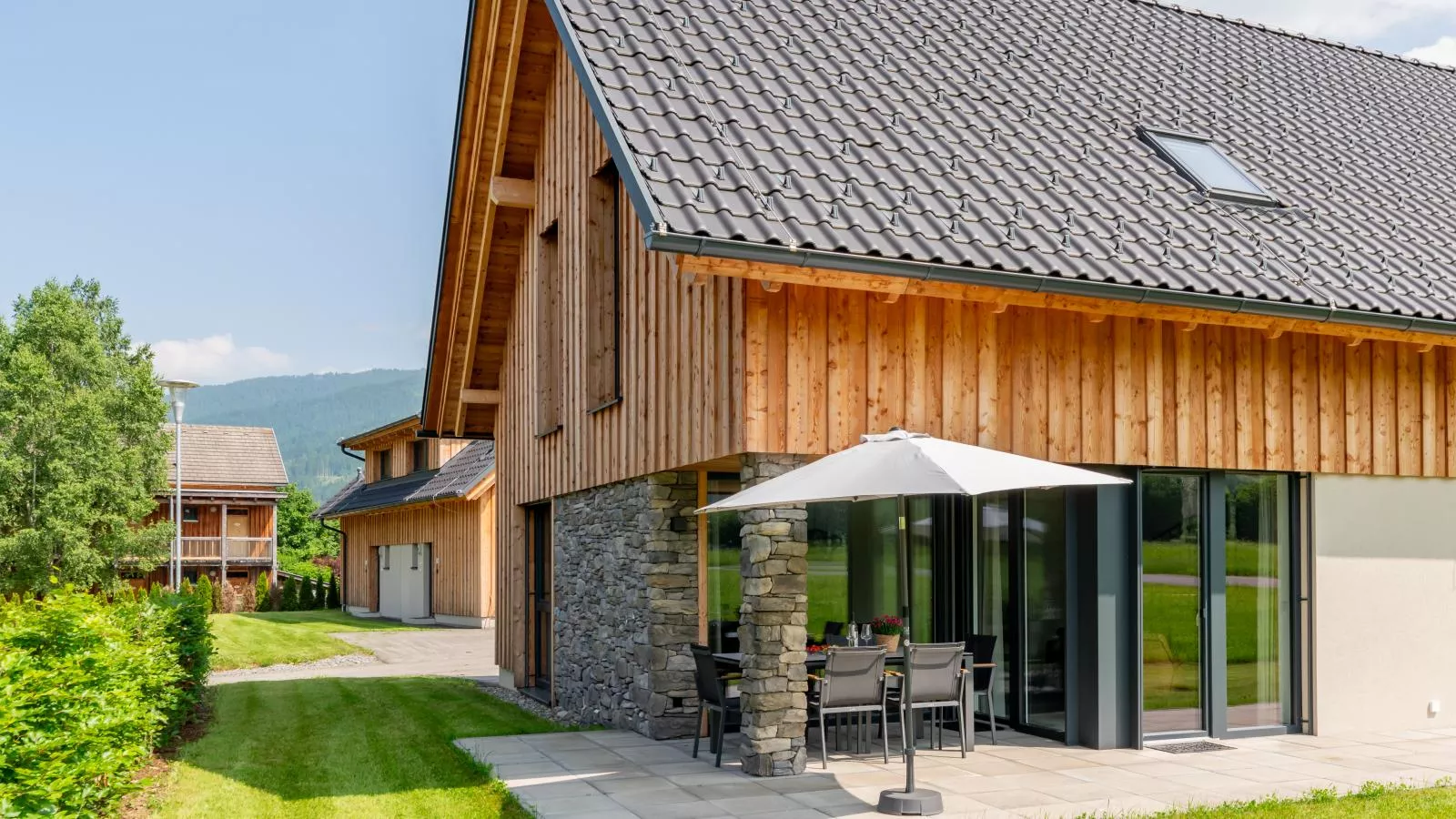 Mountain Chalet Chapeau-Extérieur été