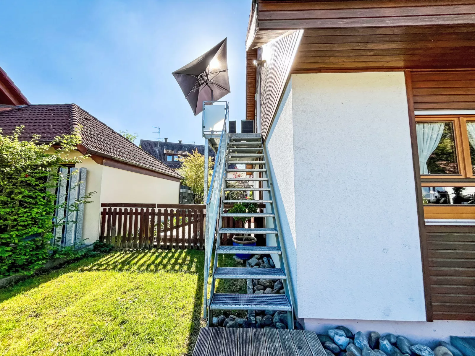 Land in Sicht-Draußen