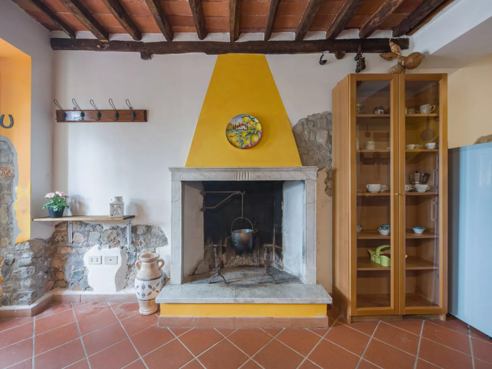 Casa di Nena-Inside
