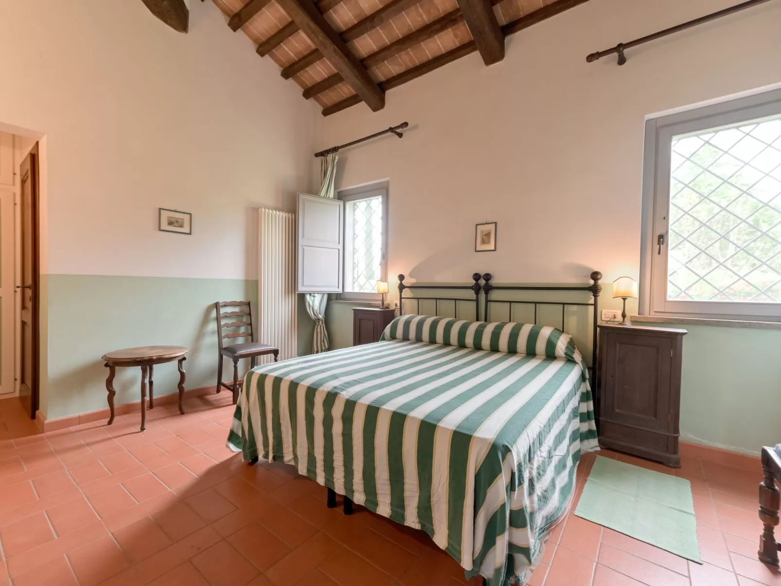 Casa dell'Arco-Inside