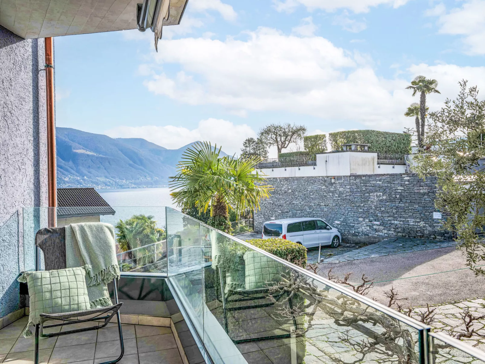 Suite Modern - Outside