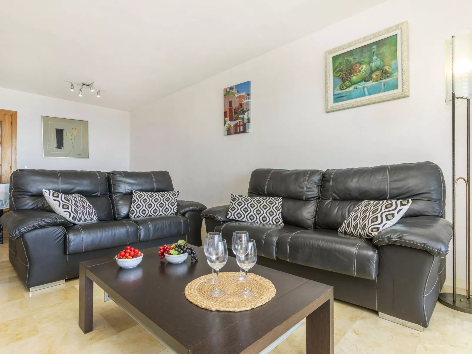Blanes Playa-Inside