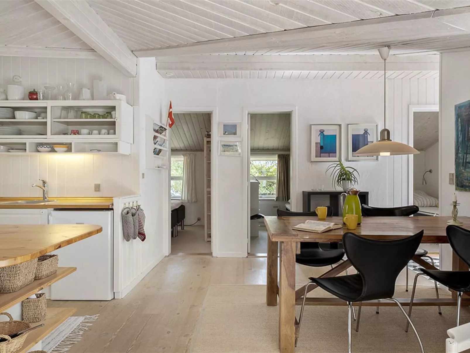 "Amabel" - 200m from the sea-Dedans