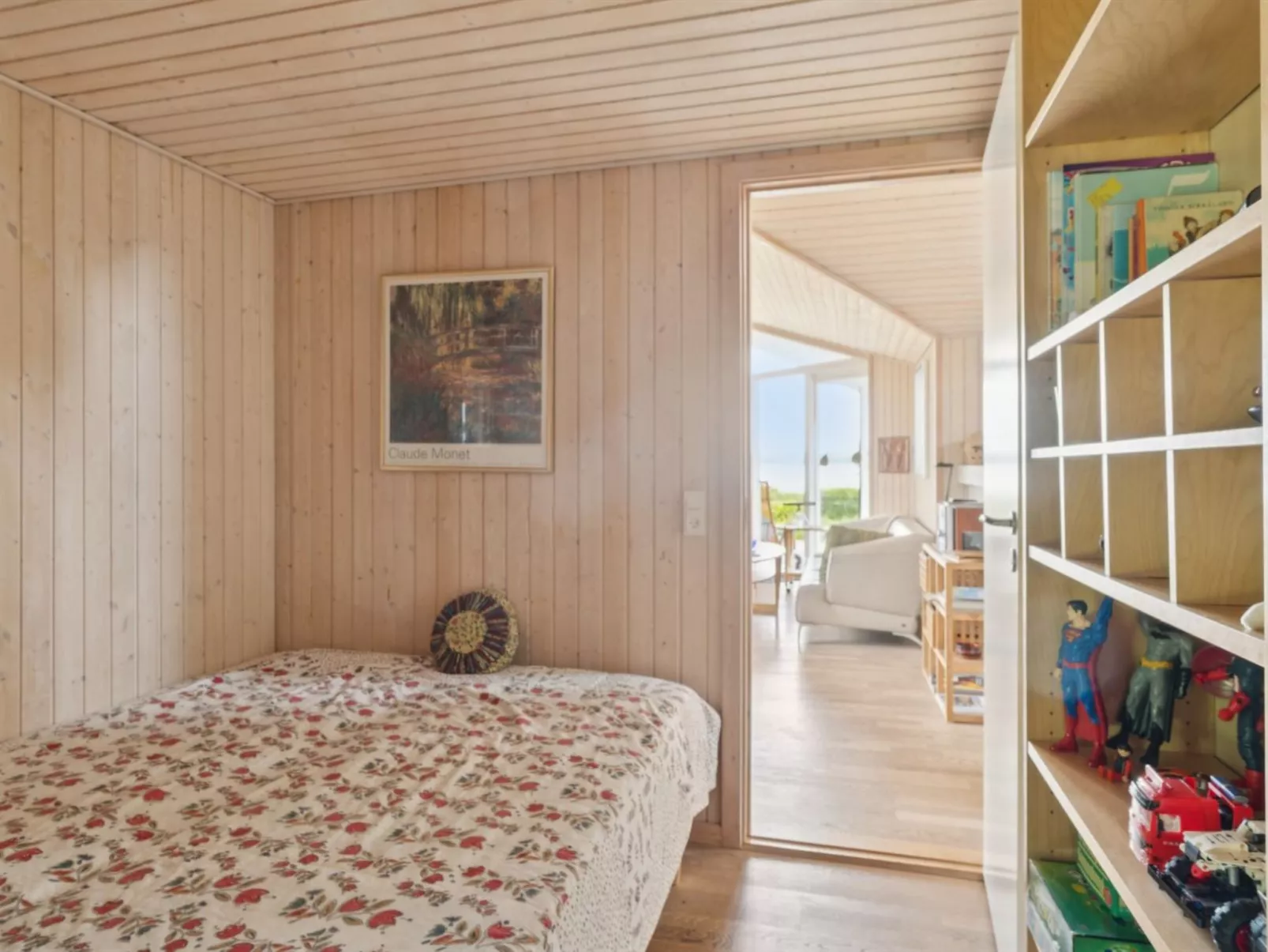 "Brunman" - 10m to the fjord-Inside