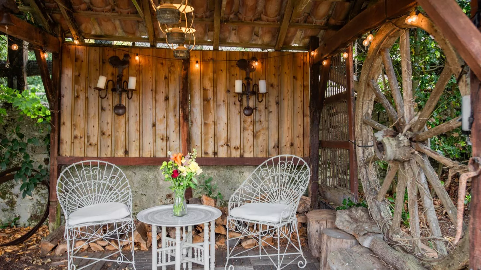 Les Roches de Roquecor-Terrace balcony