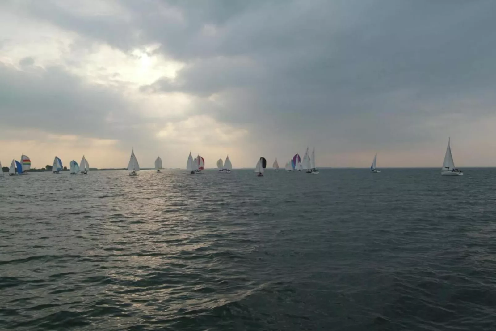 Water Resort Oosterschelde 80-Areas within 20km in summer