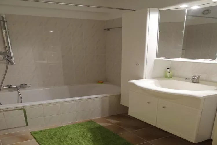 DE WARANDE VII-Badezimmer