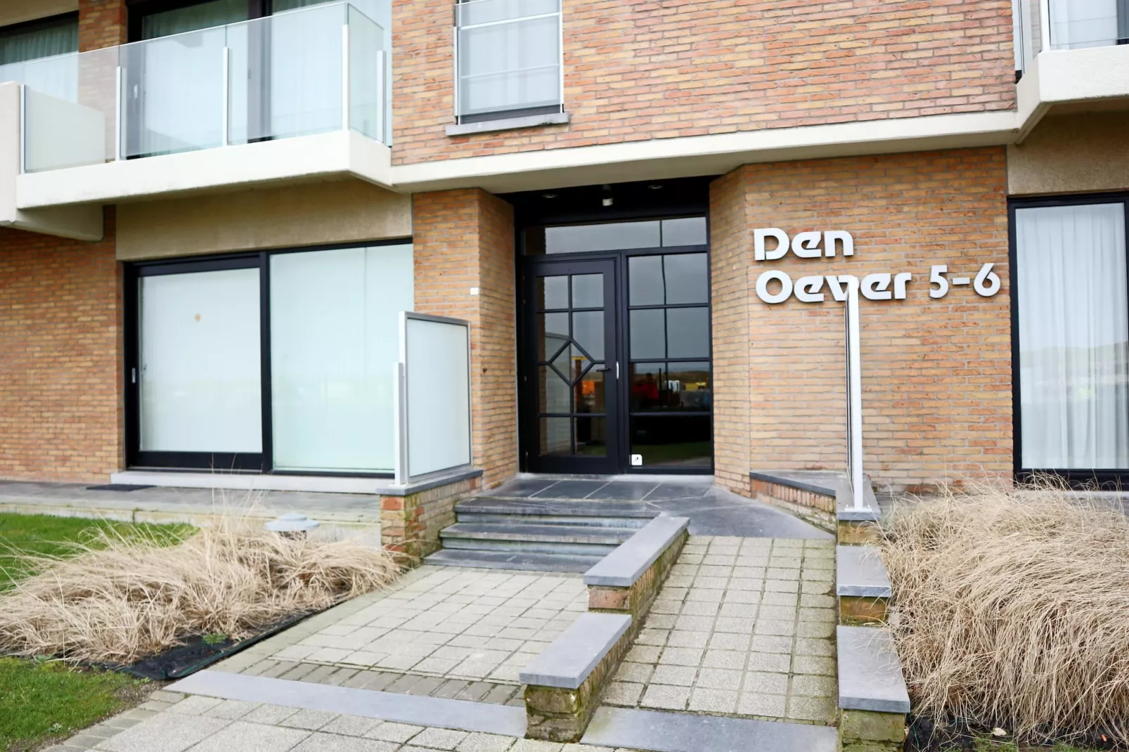 DEN OEVER V 903-Extérieur été