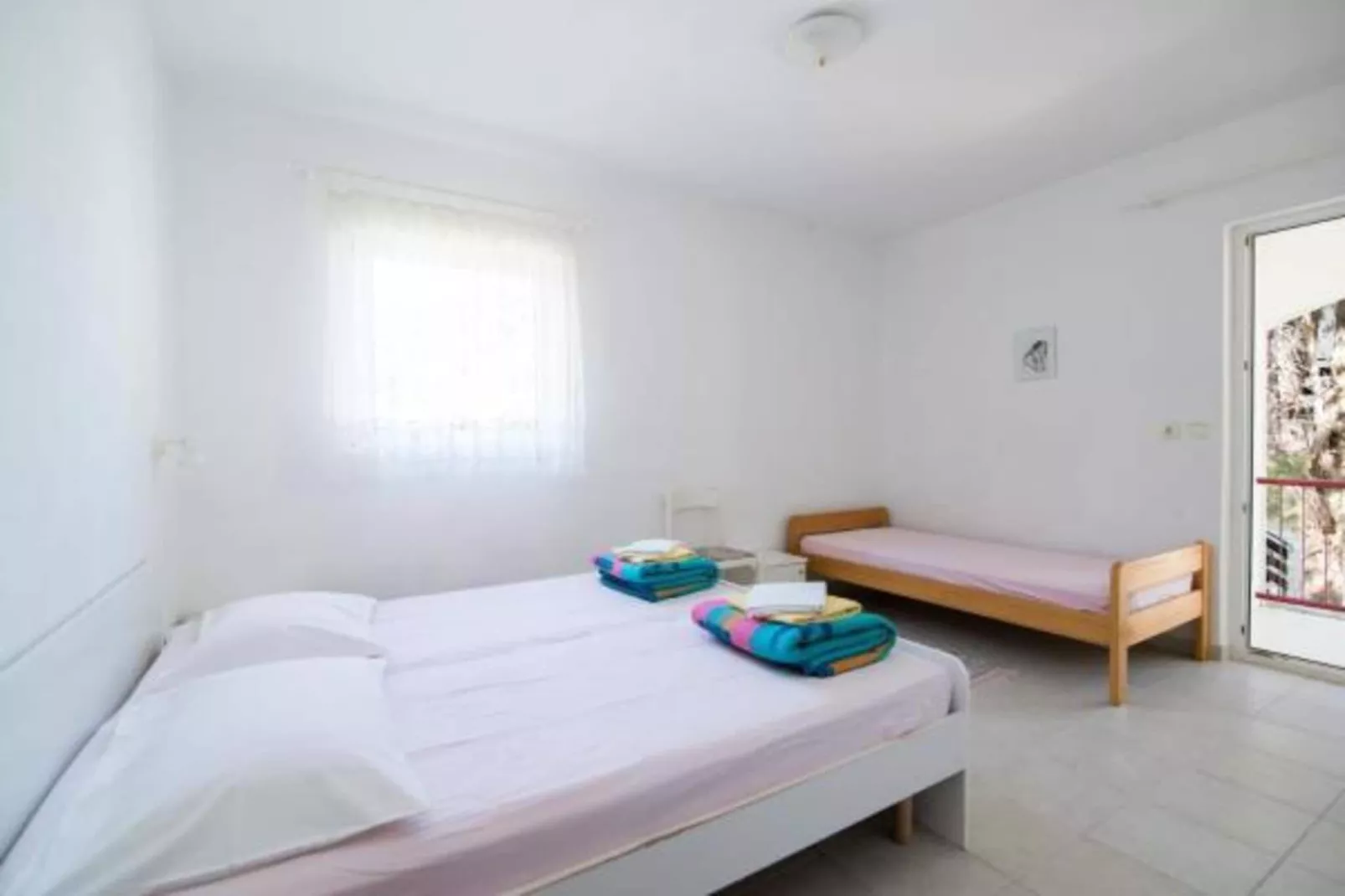 Apartments Boguvila - Two-Bedroom Family Apartment with Terrace (A2) - (ST)-Bedroom