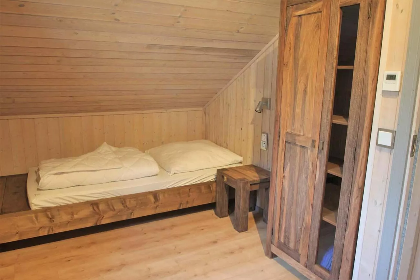 FH Wildgans Comfort Nr 204-Bedroom