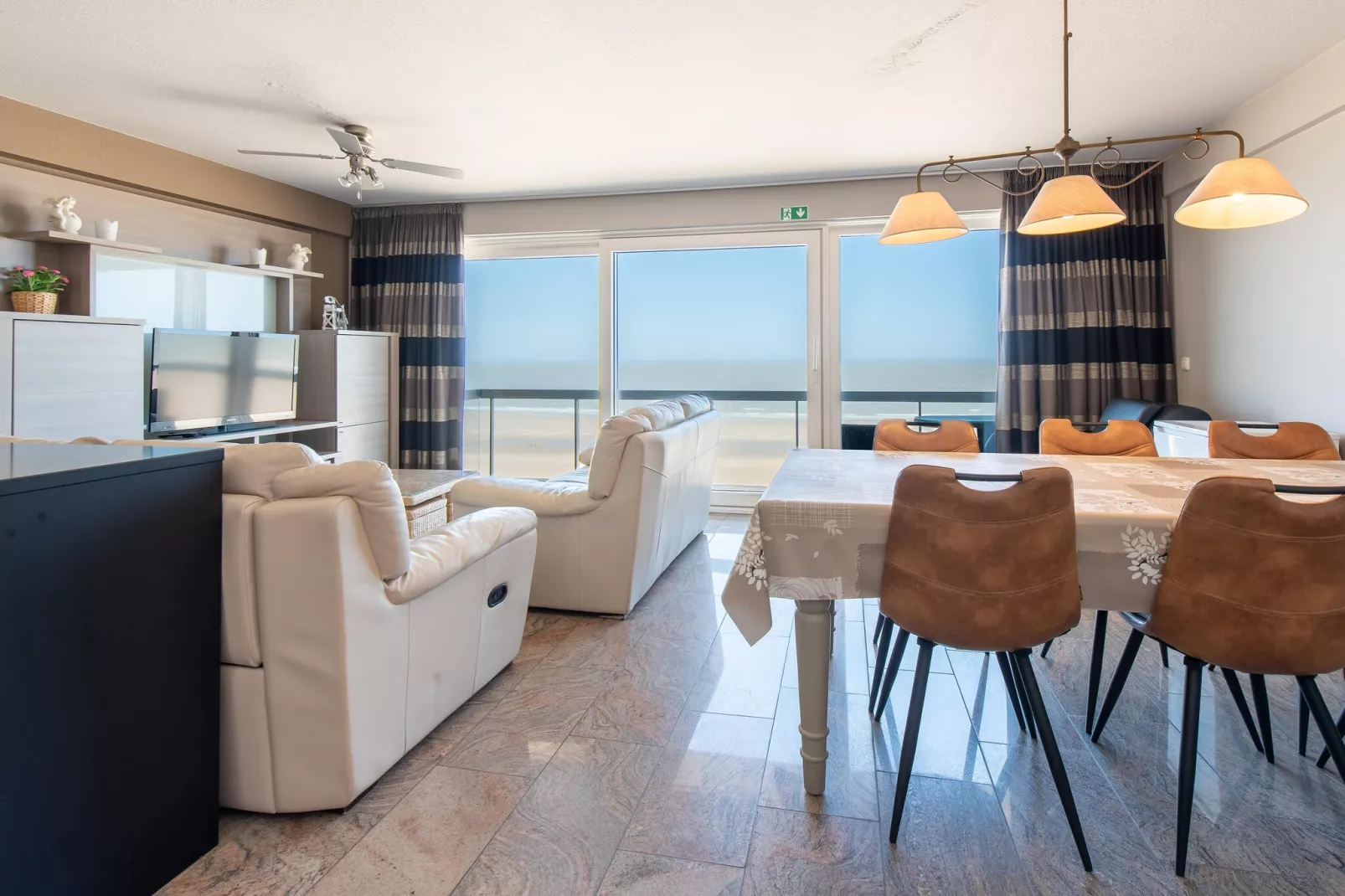 Belle Rive 0602-Living room