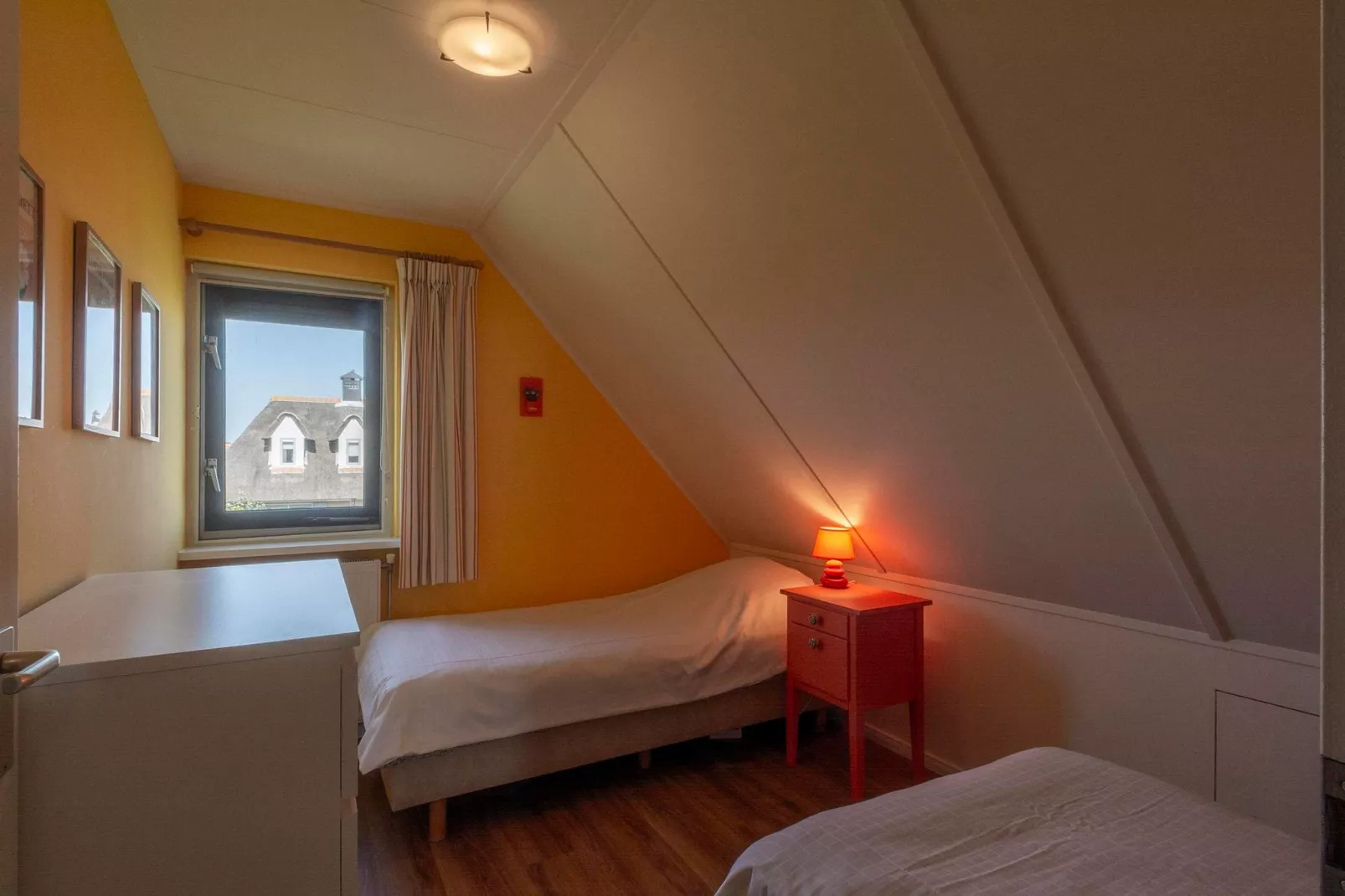 Duynopgangh 47-Bedroom
