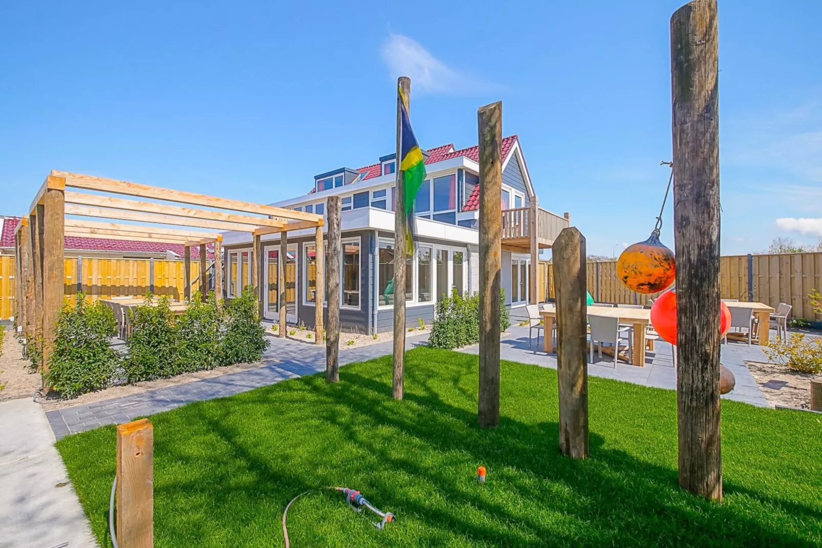 Groote Kaap-Exterior summer