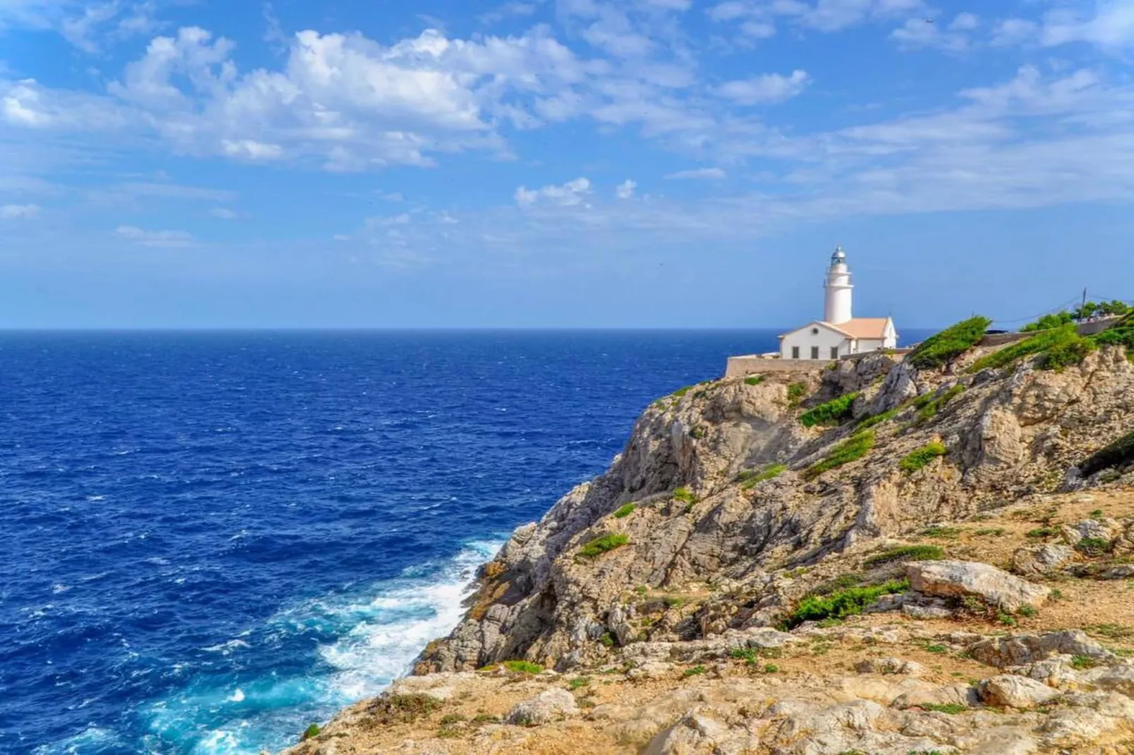 Can Petit-Areas within 20km in summer