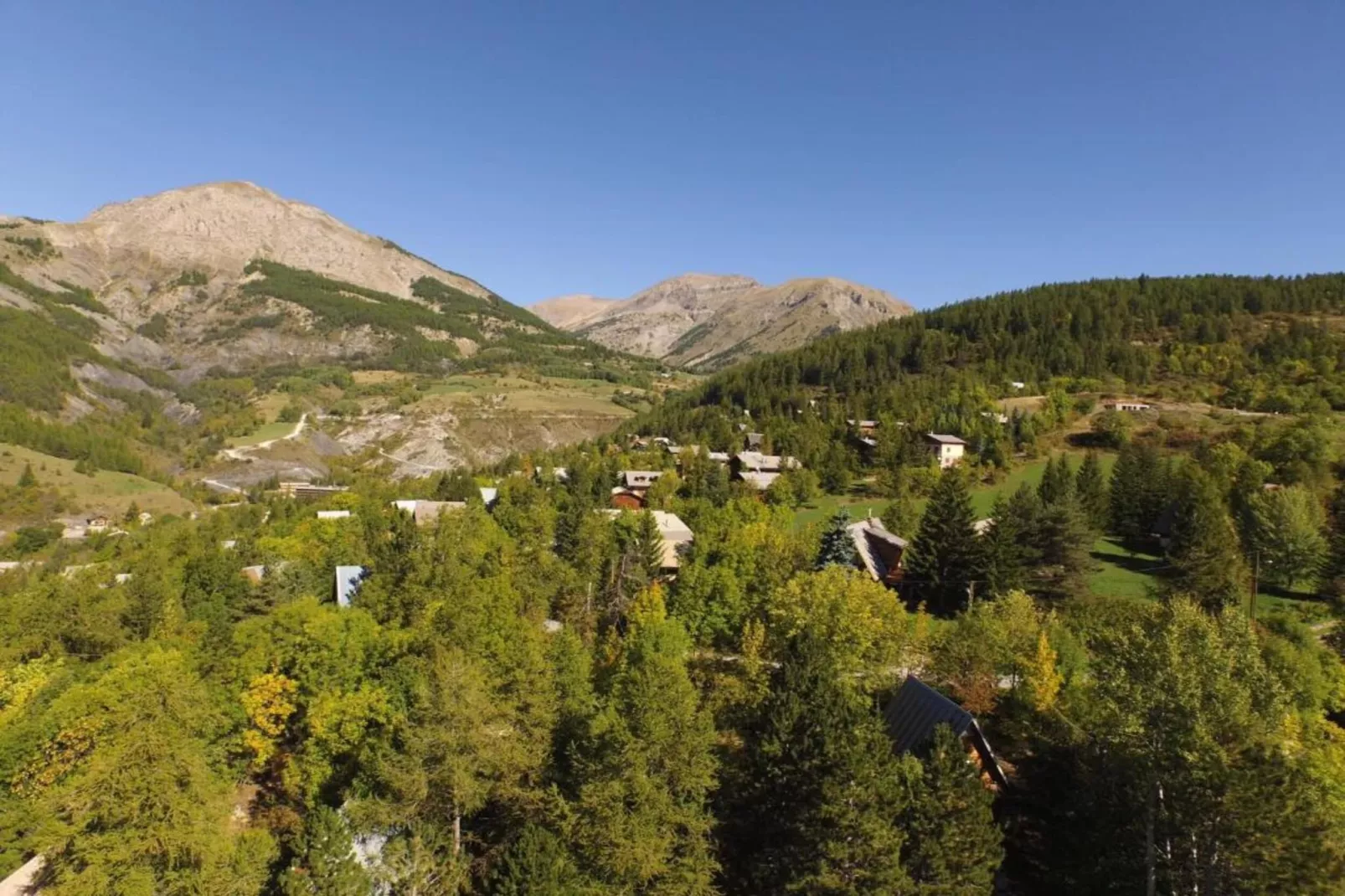 Les Marmottes N°14 - ST4-Areas within 5km in summer