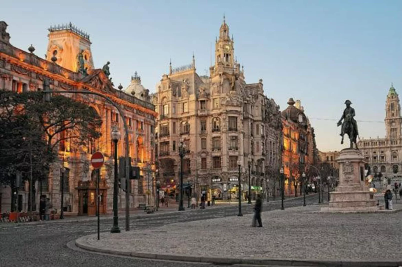Porto Vitoria 12-Areas within 20km in summer