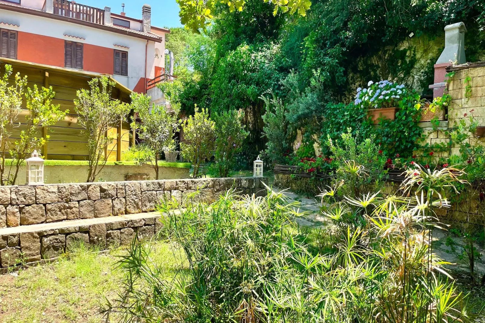 Villa Castelbuono-Garten Sommer