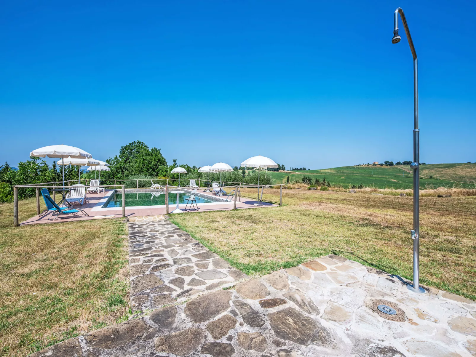 Giuncheto Casale-Outside