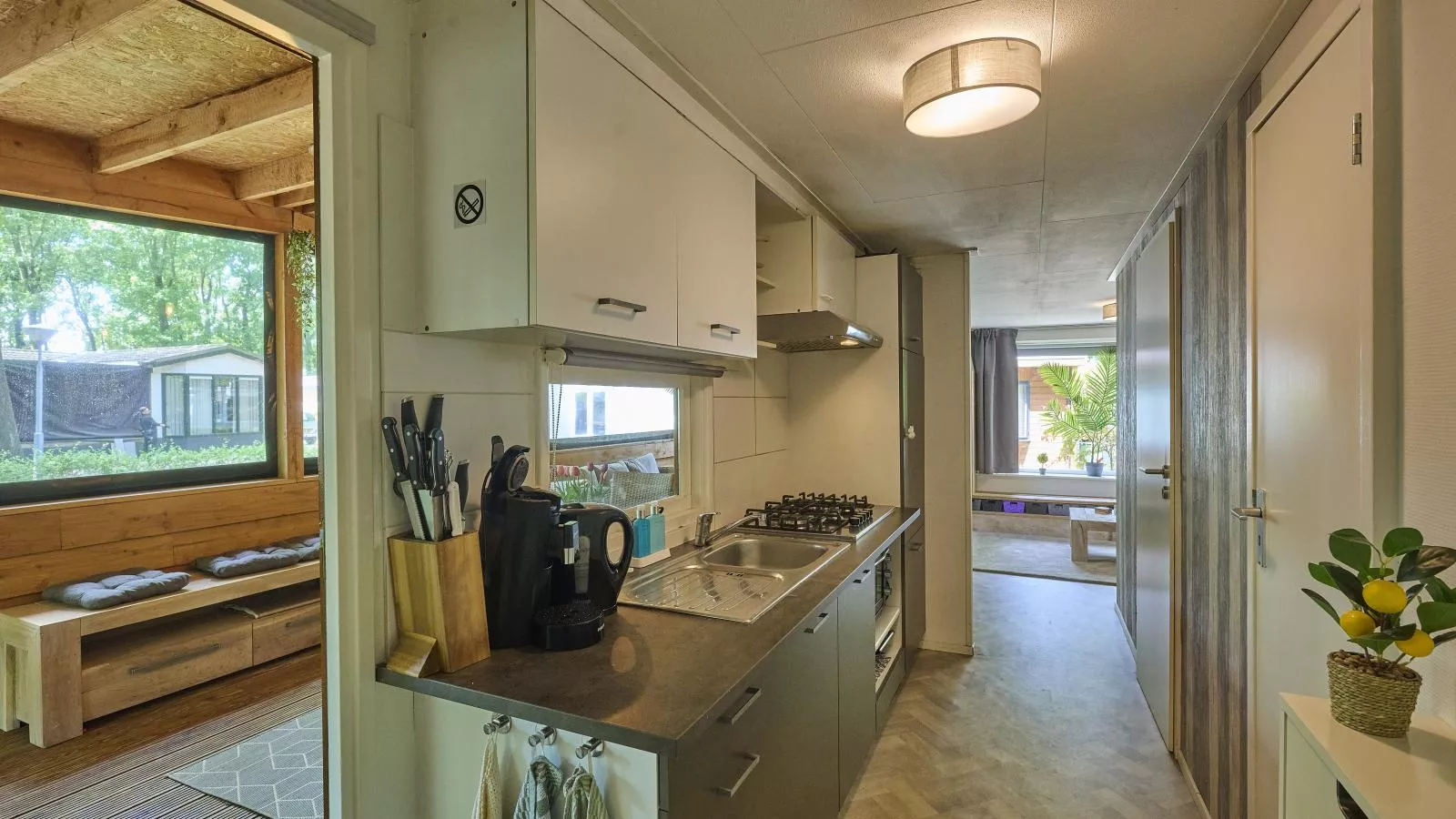 T Heische hofje-Kitchen