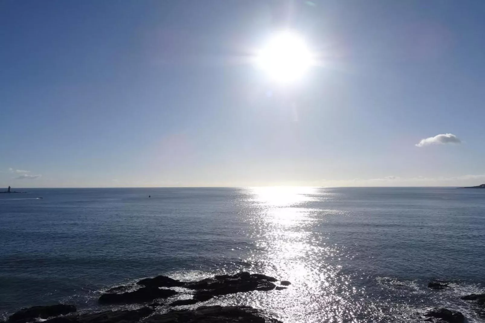 Penlee Narrows, Kingsand-Areas within 1km in summer