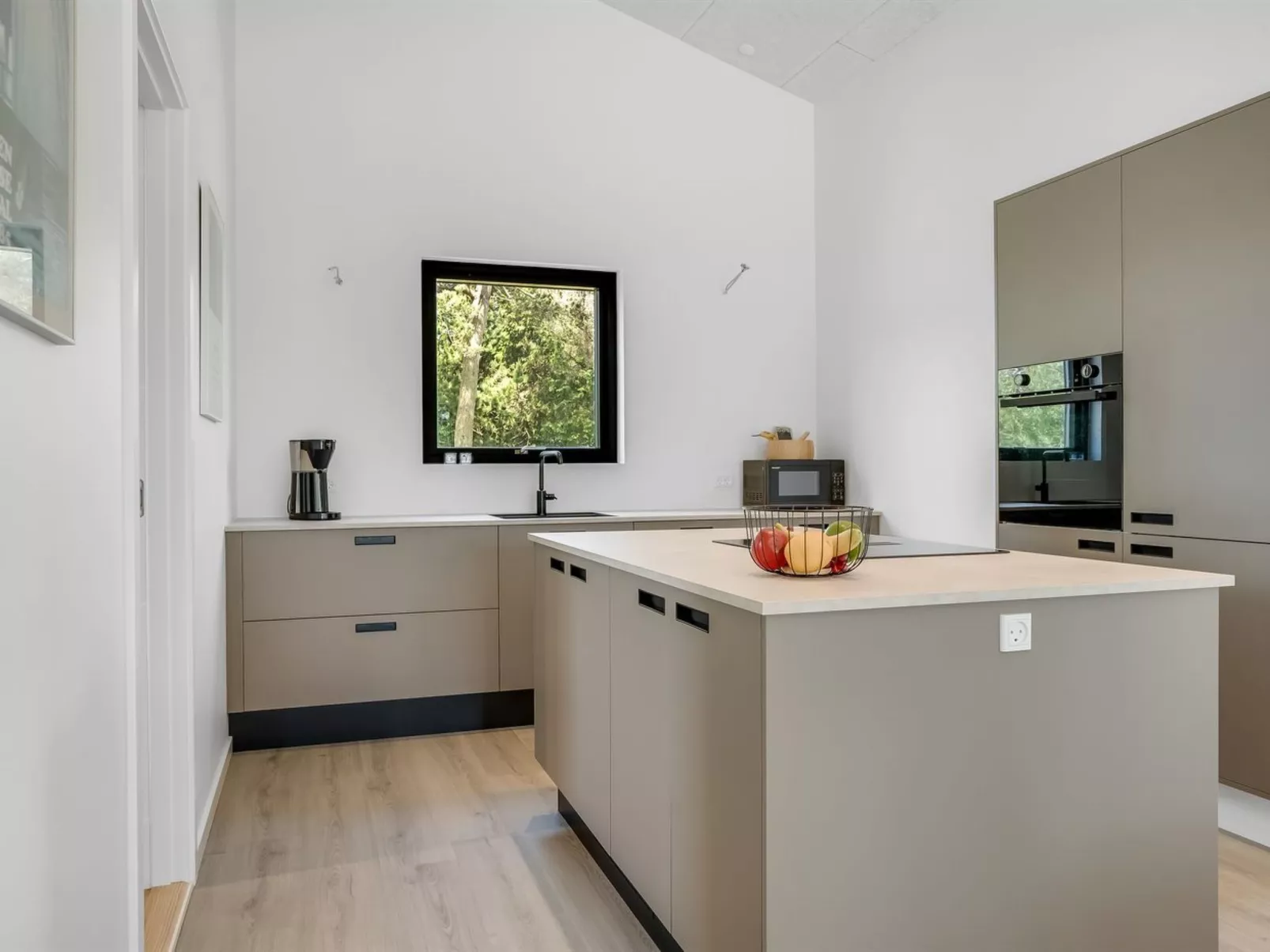 "Jerrik" - 200m from the sea-Dedans
