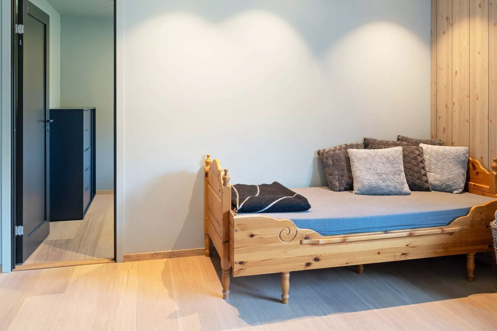 10 person holiday home in INDERØY-By Traum-Indoor