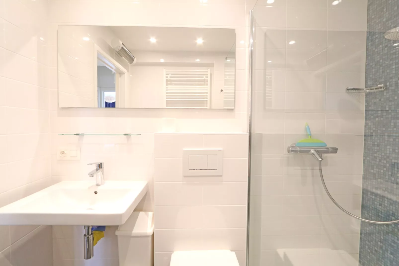 Sunshine 32  BOX-Salle de bain