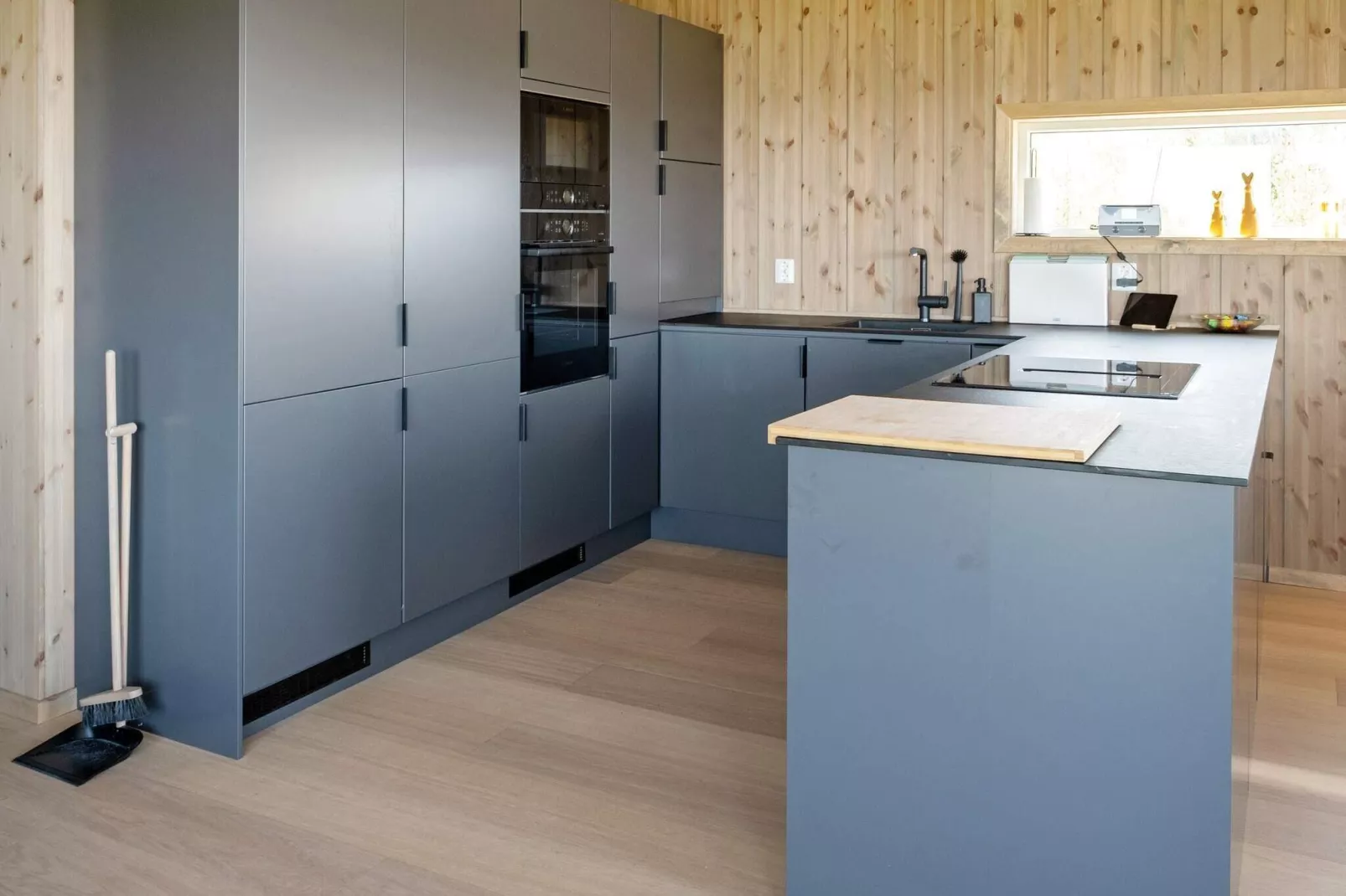 10 person holiday home in INDERØY-By Traum-Indoor