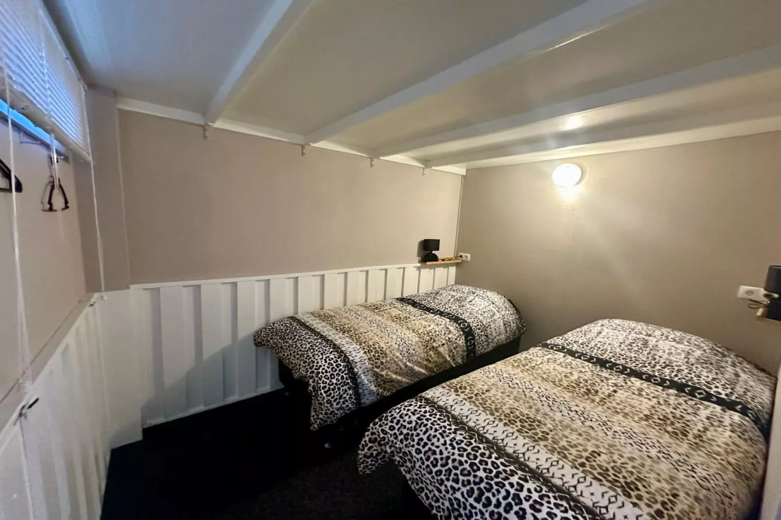Okken House 3A-Bedroom