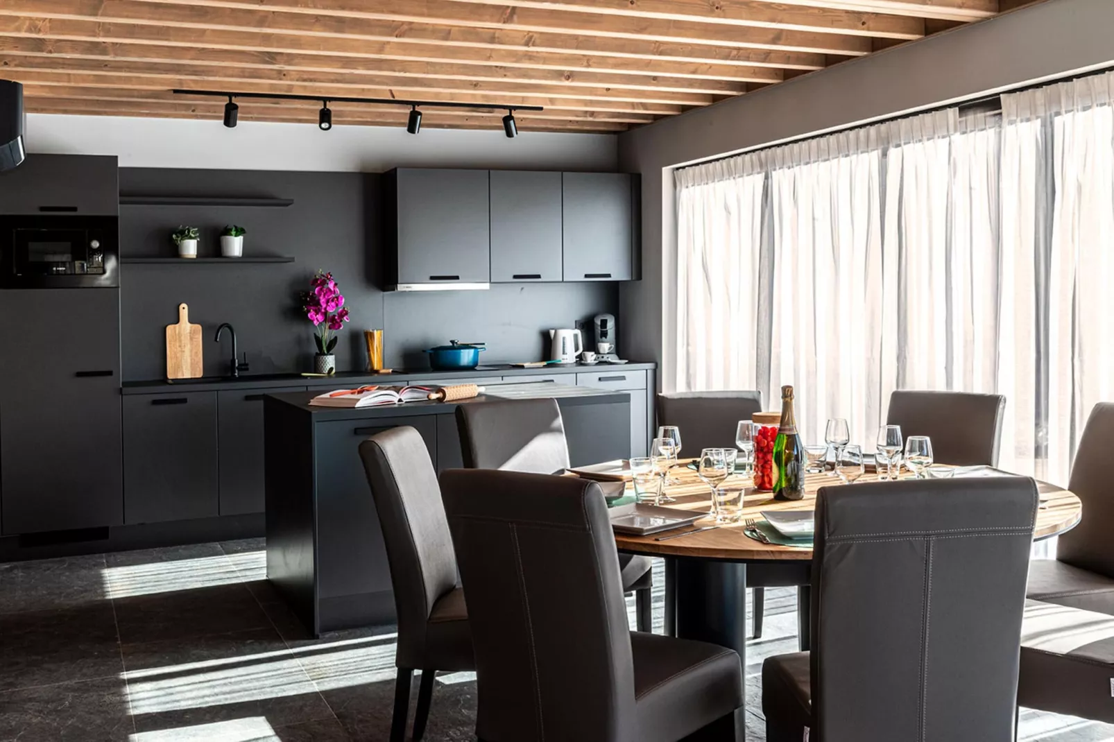 Anatura 4-Bedroom Villa-Salle à manger