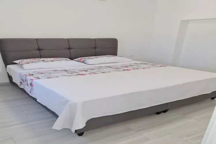 Luxury apartment ANI II with hot tub  - Two Bedroom Apartment with Terrace-Chambre