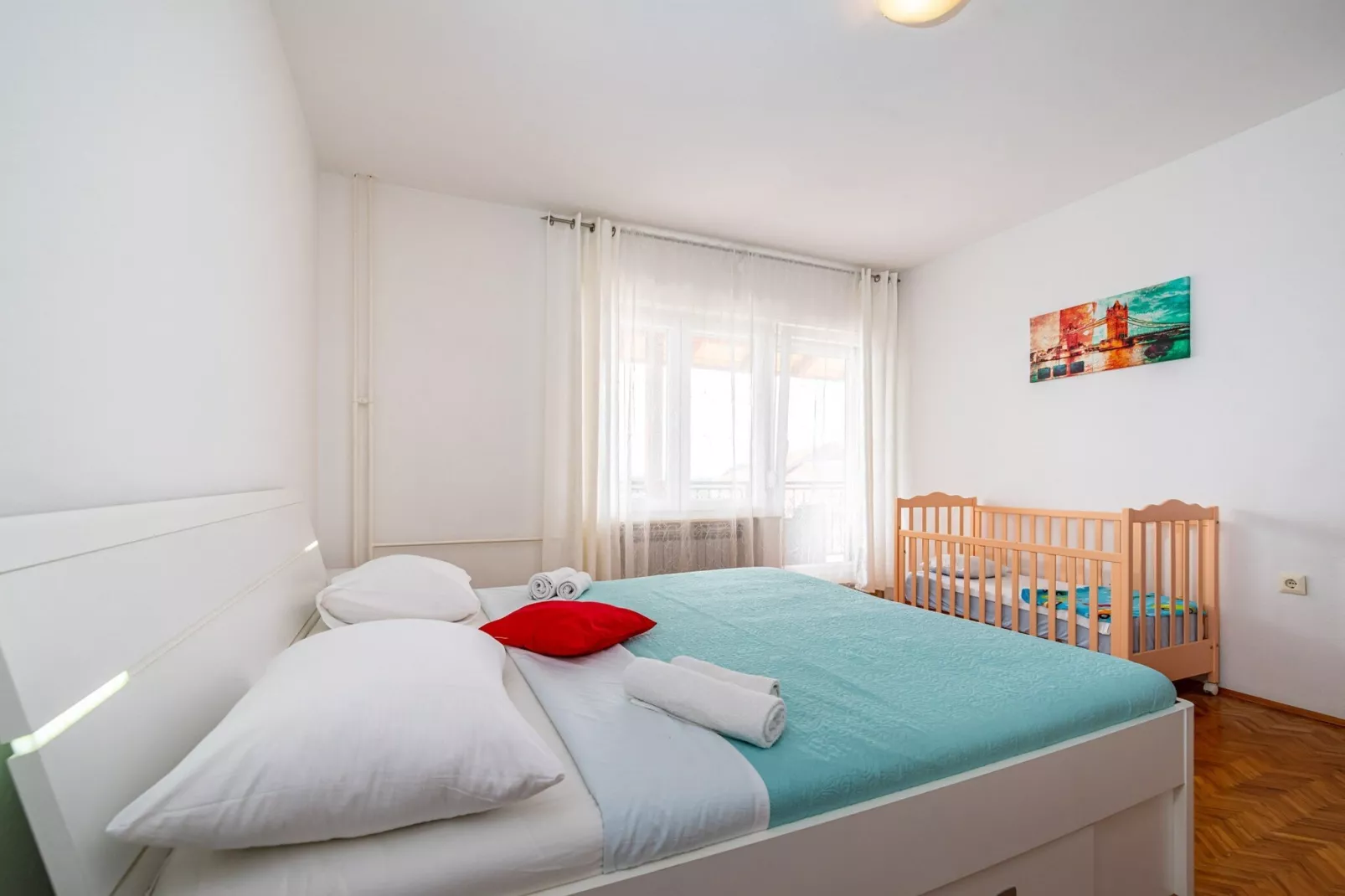 Holiday Home Villa Vesna Lux - Five Bedroom Villa with Swimming Pool-Schlafzimmer