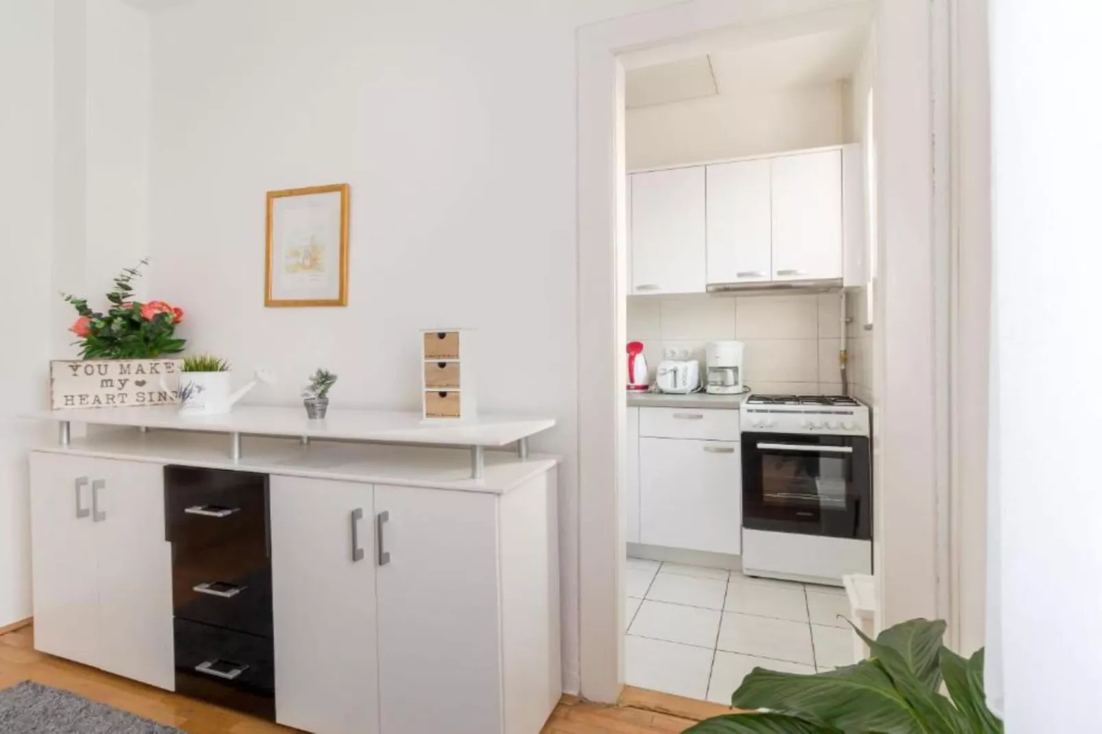 Apartments Lavanda Idila - Studio apartment   (Studio  with Garden View on BDC) -(1)-Küche