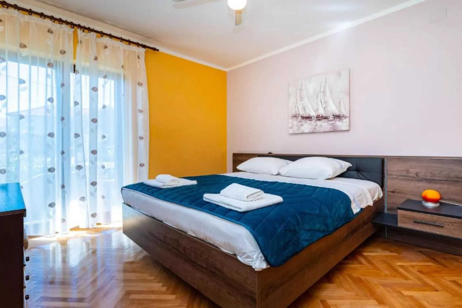 Apartment Serđa - Two Bedroom Apartment with Terrace-Schlafzimmer