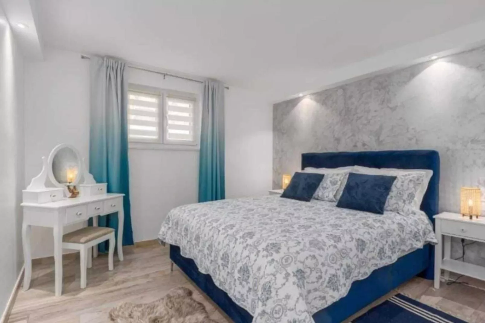 Apartment Amor - Two Bedroom Apartment with Terrace-Bedroom