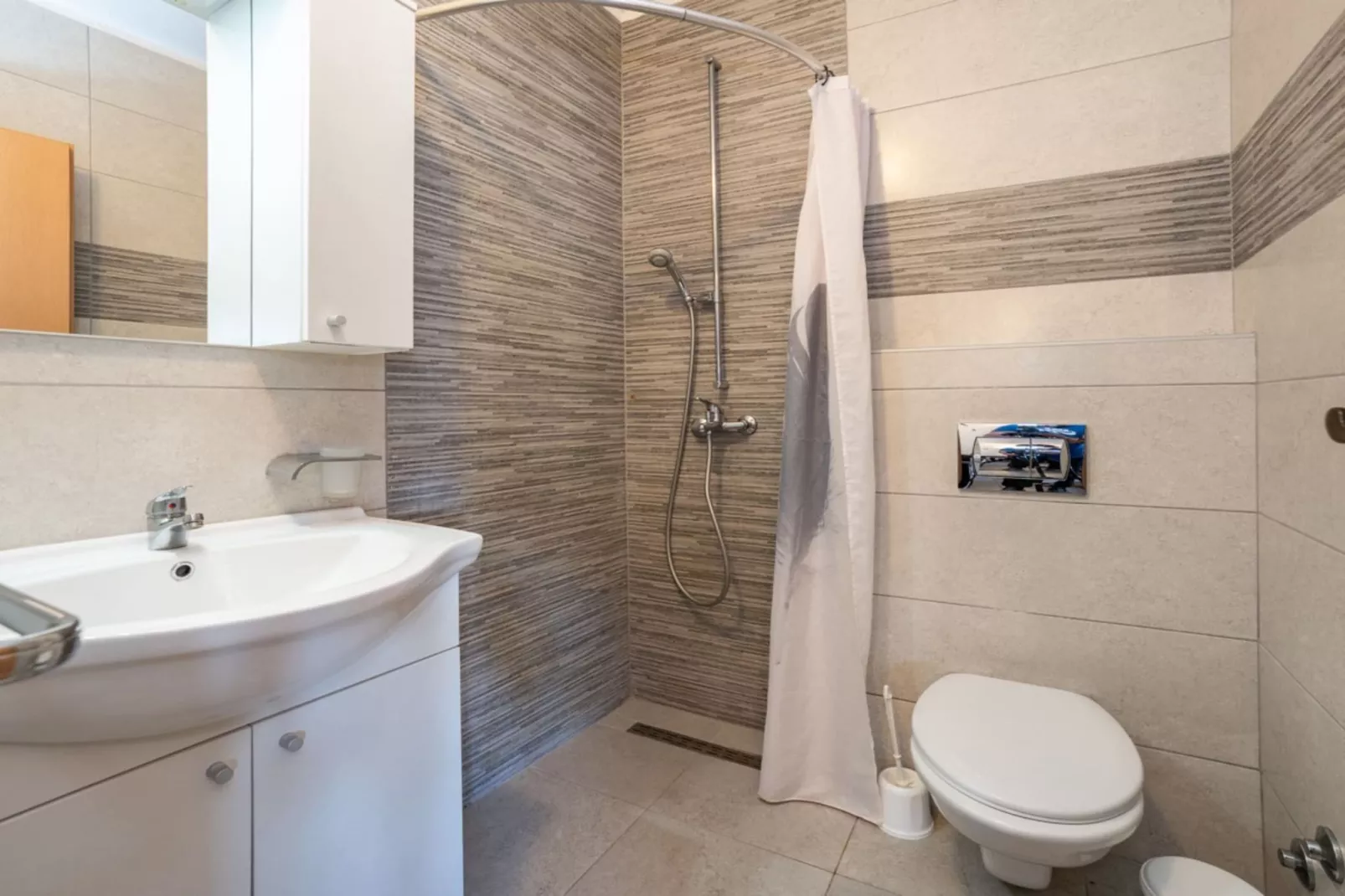 Apartments Robi & Kristina - One Bedroom Apartment with Sea View A4-Badezimmer