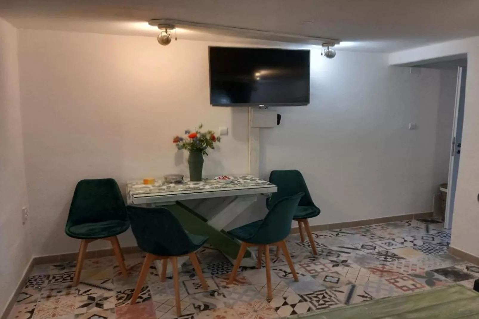 Guest House Green Corner Palit - One Bedroom Apartment-Esszimmer