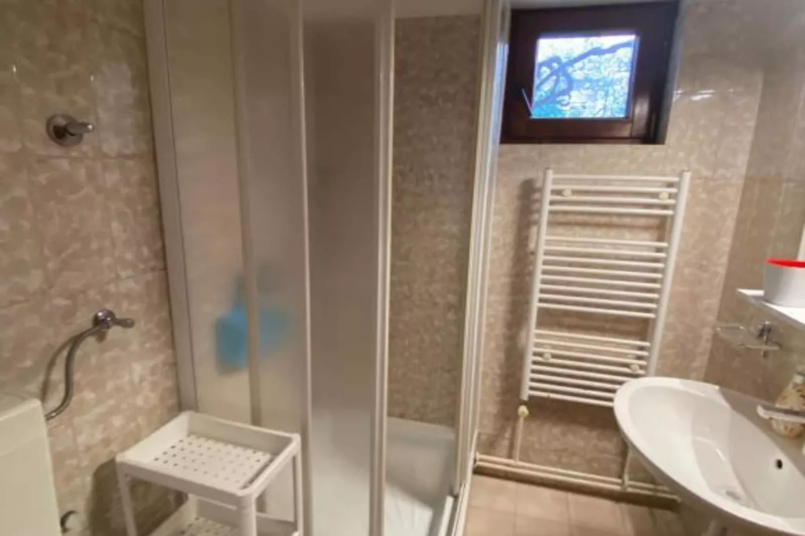 Three Bedroom Apartment with Terrace-Salle de bain