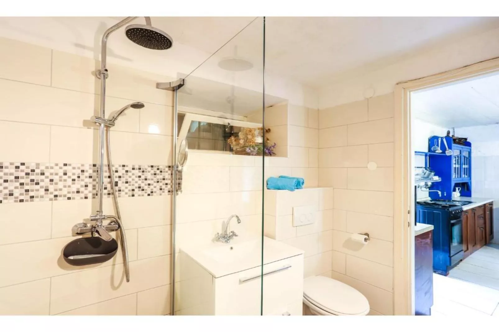Seaside Holiday Home Andrija - Two Bedroom Holiday Home with Sea View-Badezimmer