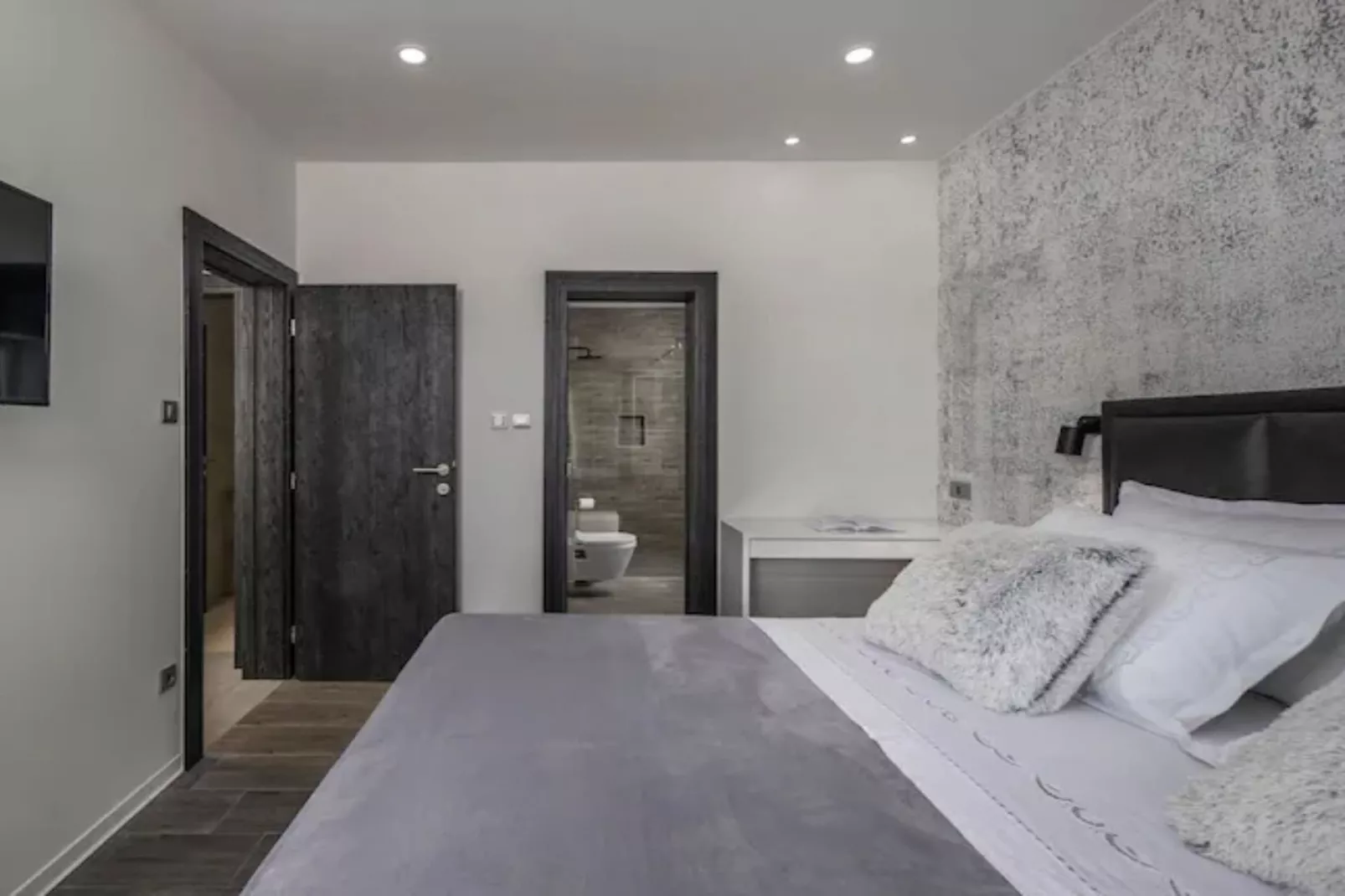 Villa Stipea - Four Bedroom Villa with Swimming Pool-Schlafzimmer