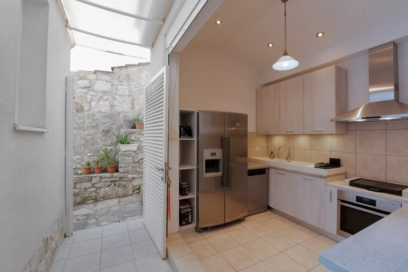 Holiday Home Lea - Three Bedroom Holiday Home with Terrace and Sea View-Cuisine