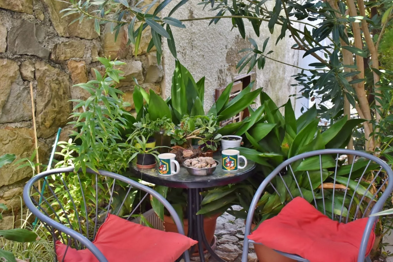 Apartments Jug - Studio Apartment with Private Garden-Im Freien