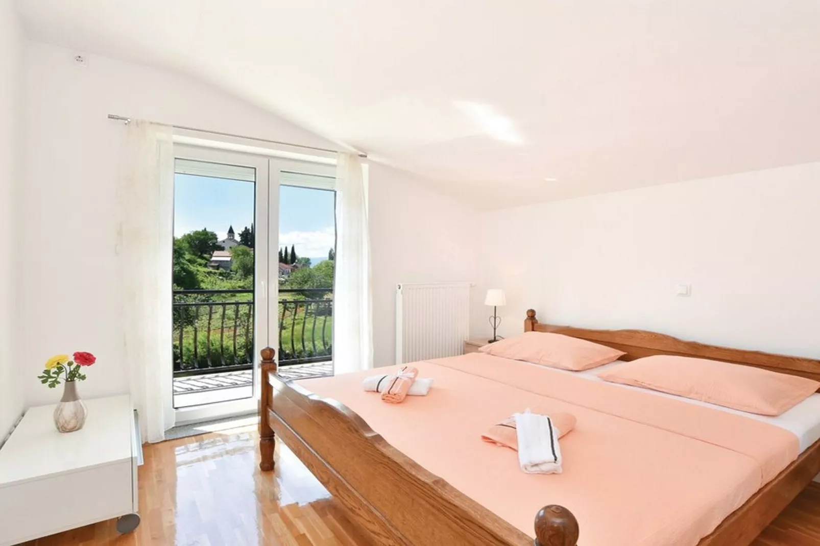 Serene Villa with Pool, BBQ, and Authentic Tavern Surrounded by Nature - Five Bedroom Holiday Home-Bedroom