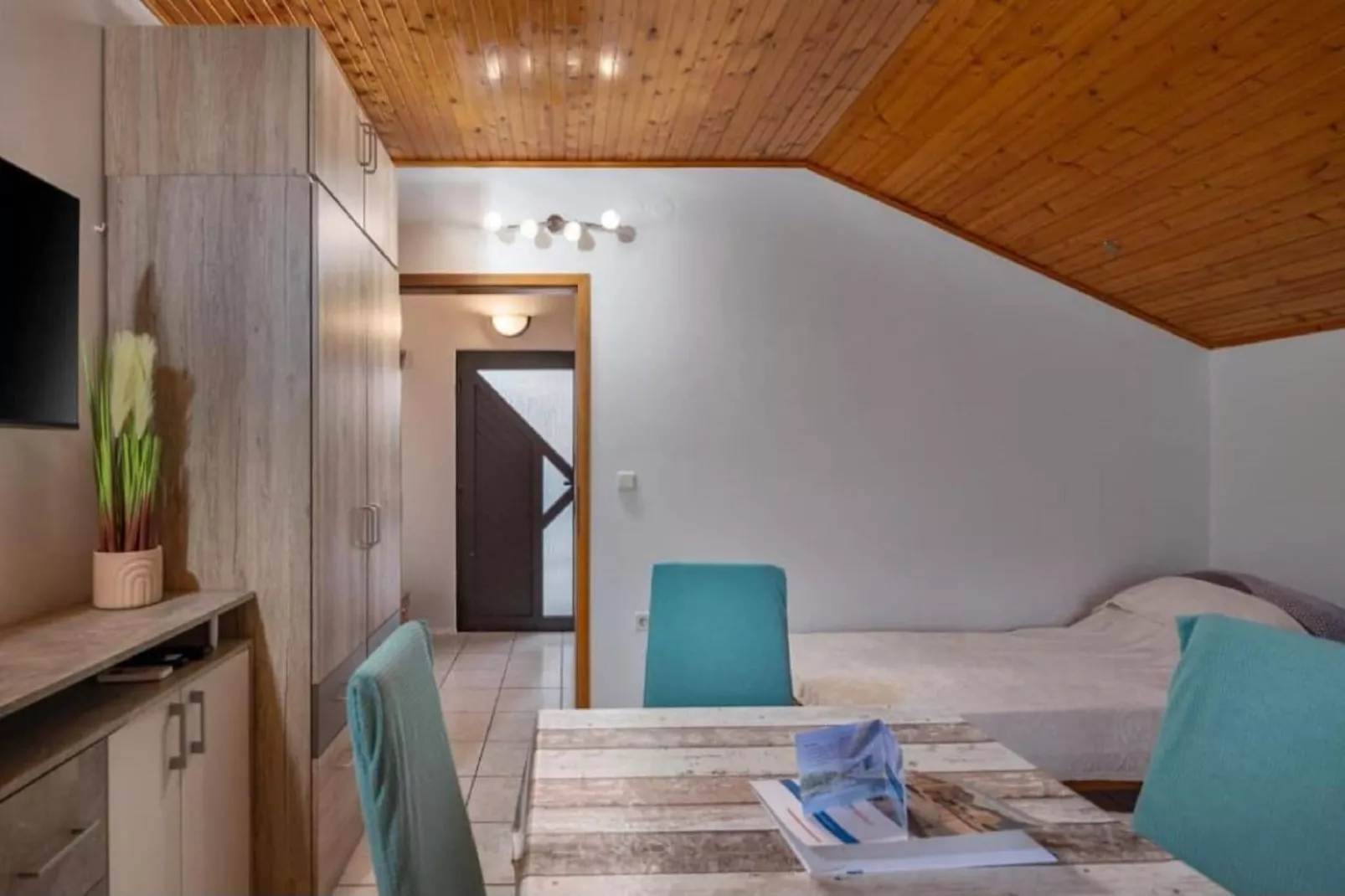 Studio apartment Iva - Studio Apartment-Innen