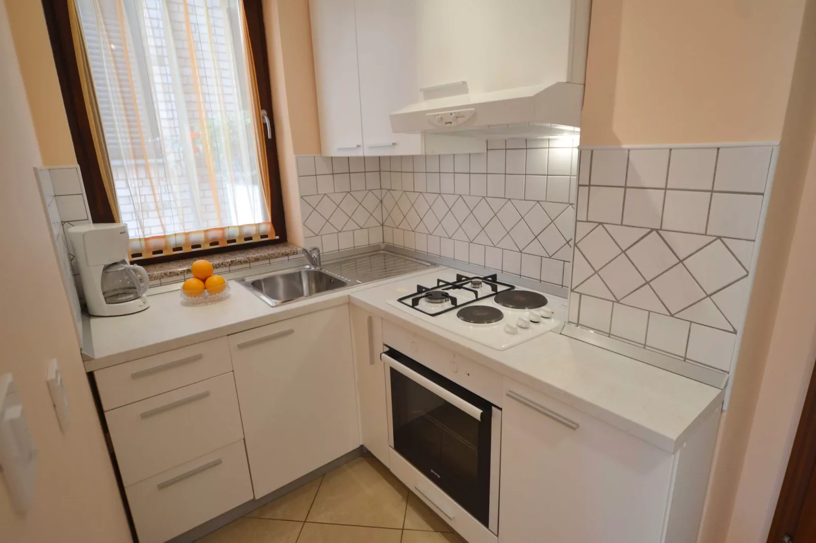 Coastal Breeze Apartment in Rovinj-Kitchen